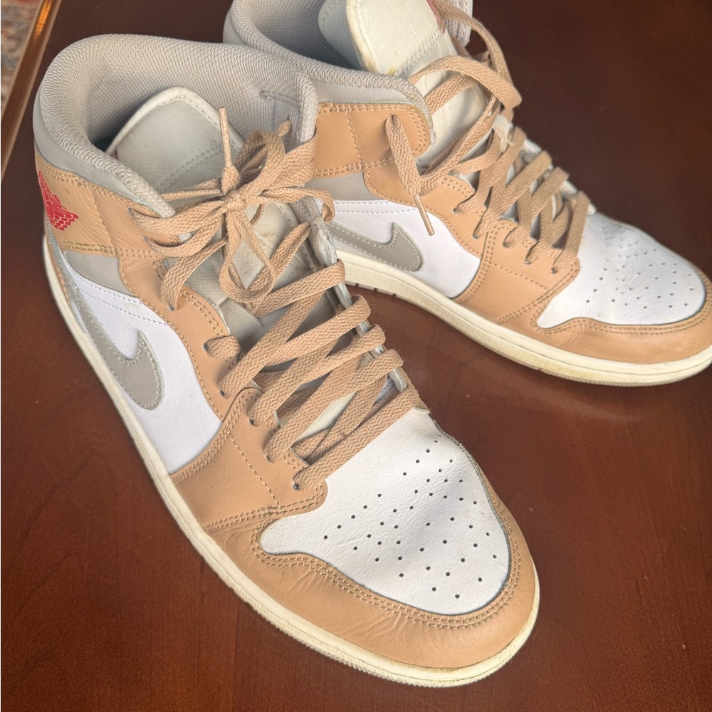 Men's Air Jordan Retro 1 Mid Casual Shoes